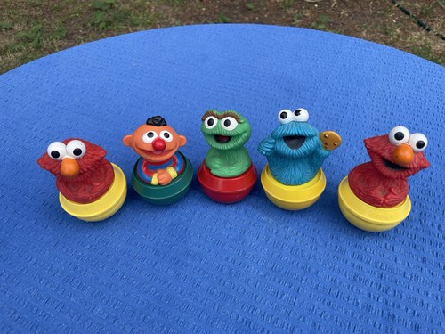 Sesame street wobble weeble - wobble,