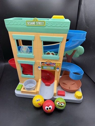Rare sesame street round - round, the